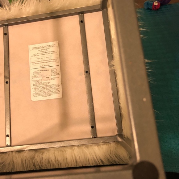 Uma faux fur footstool - Picture 8 of 8